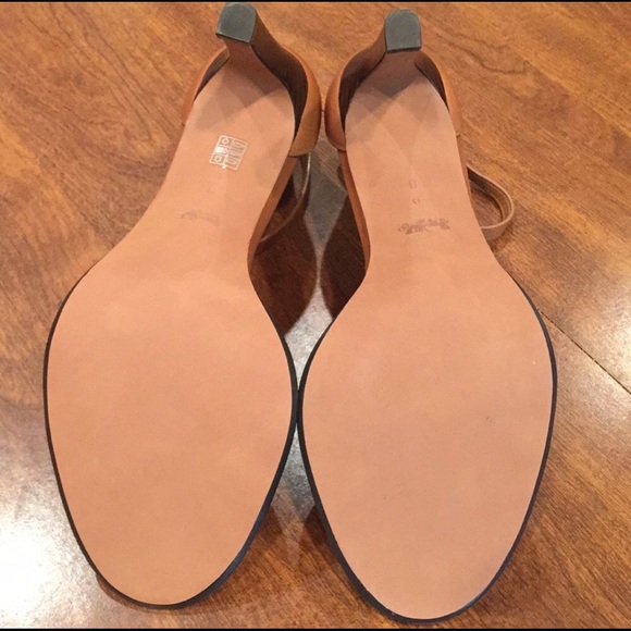 NWT Coach Indi Semi Matte Calf Sandle - Picture 4 of 8